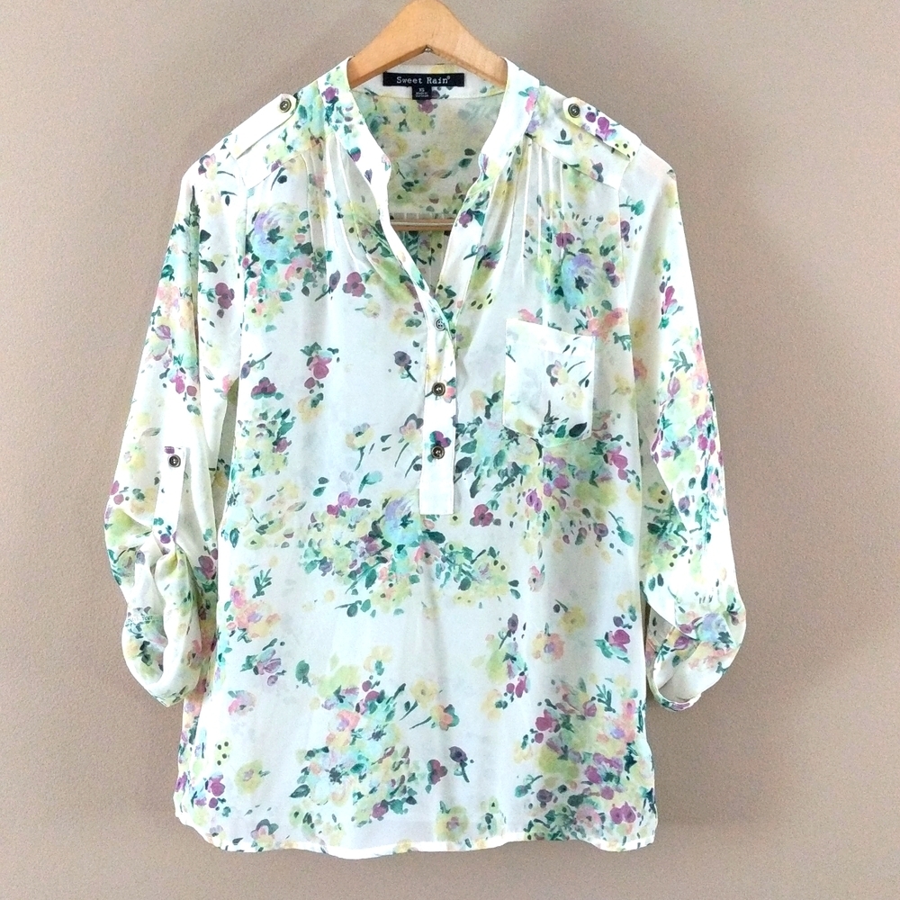 Sweet Rain XS sheer floral button blouse